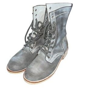 FREE‎ PEOPLE x Farlyn Robin Women's Leather Round Toe Combat Boots Gray Size 8